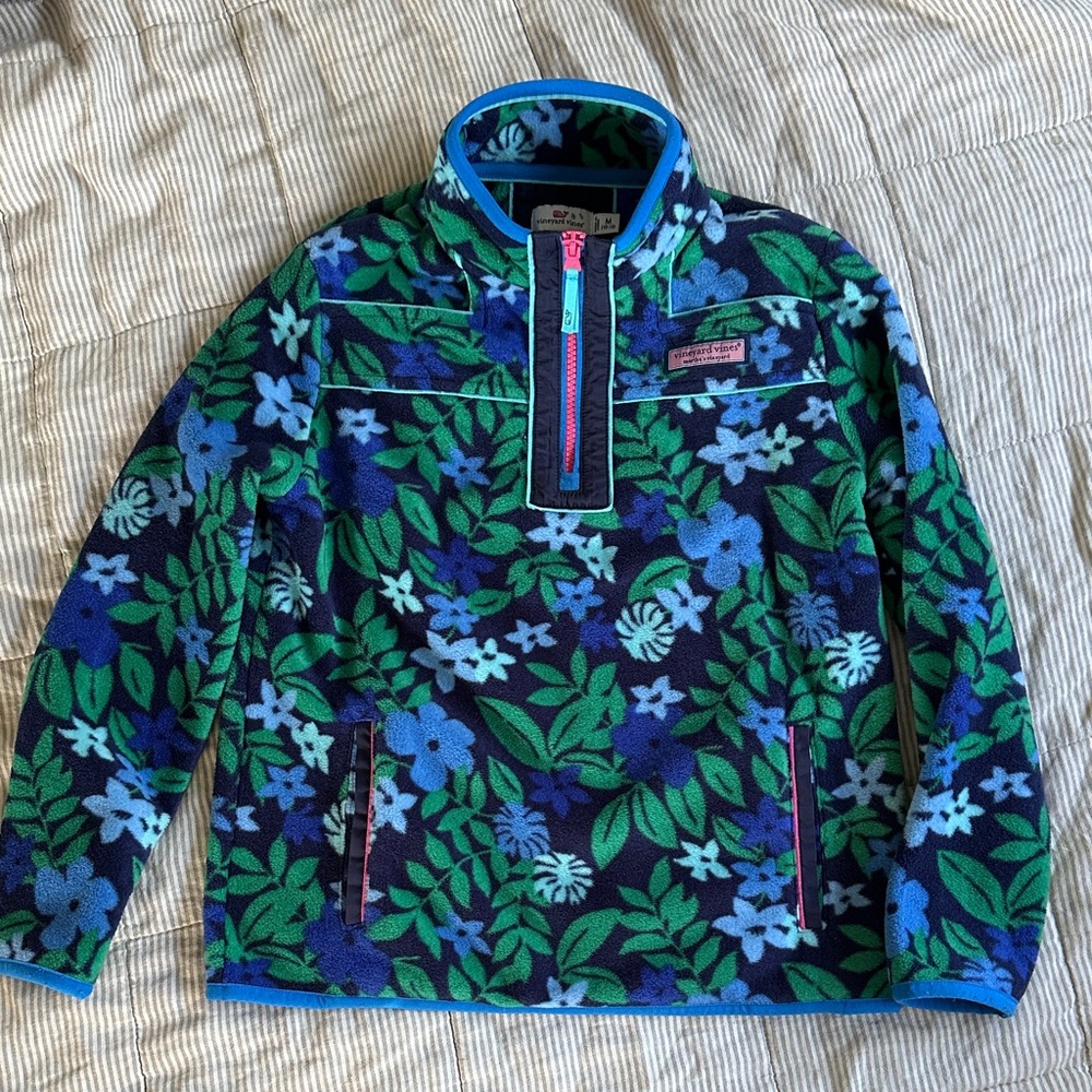 Vineyard Vines Martha’s Vineyard M 10-12 Floral Fleece Jacket. Blue and Green